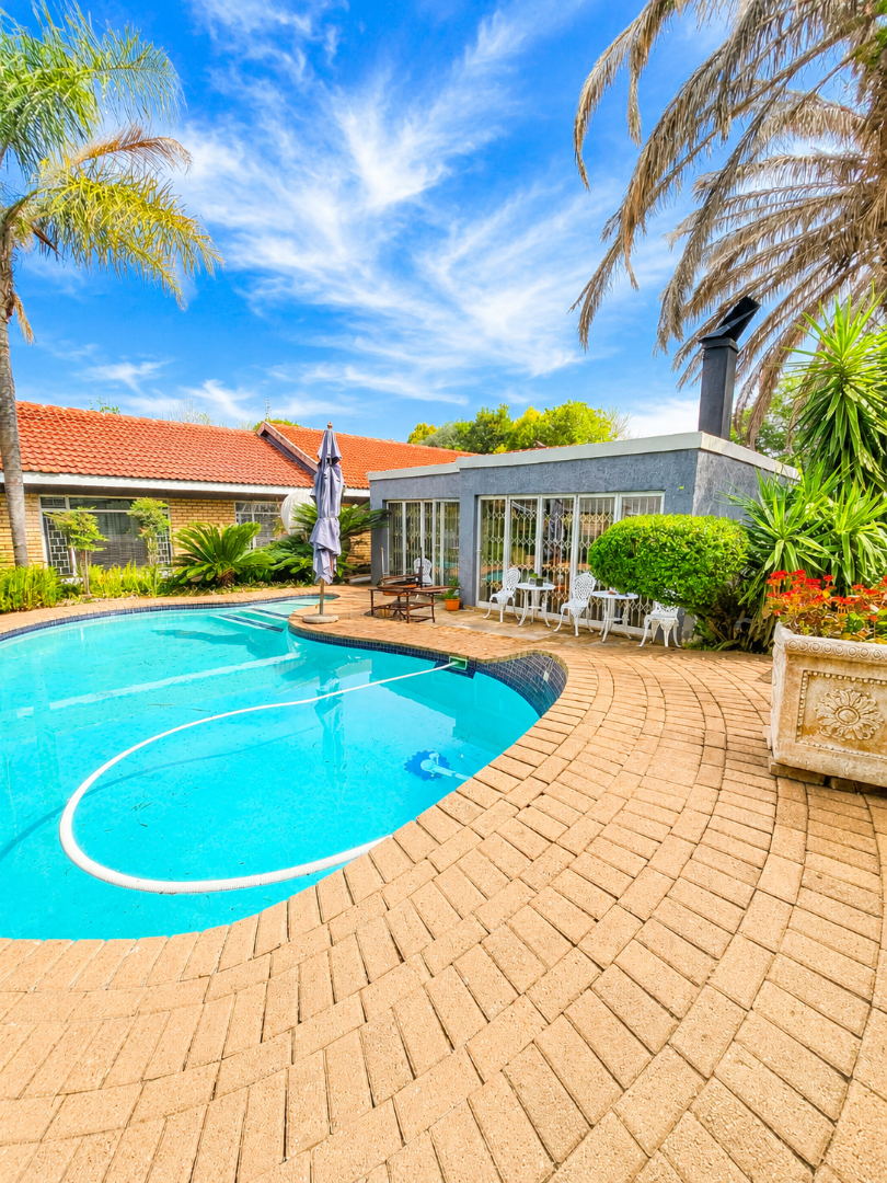 4 Bedroom Property for Sale in Wilkoppies North West